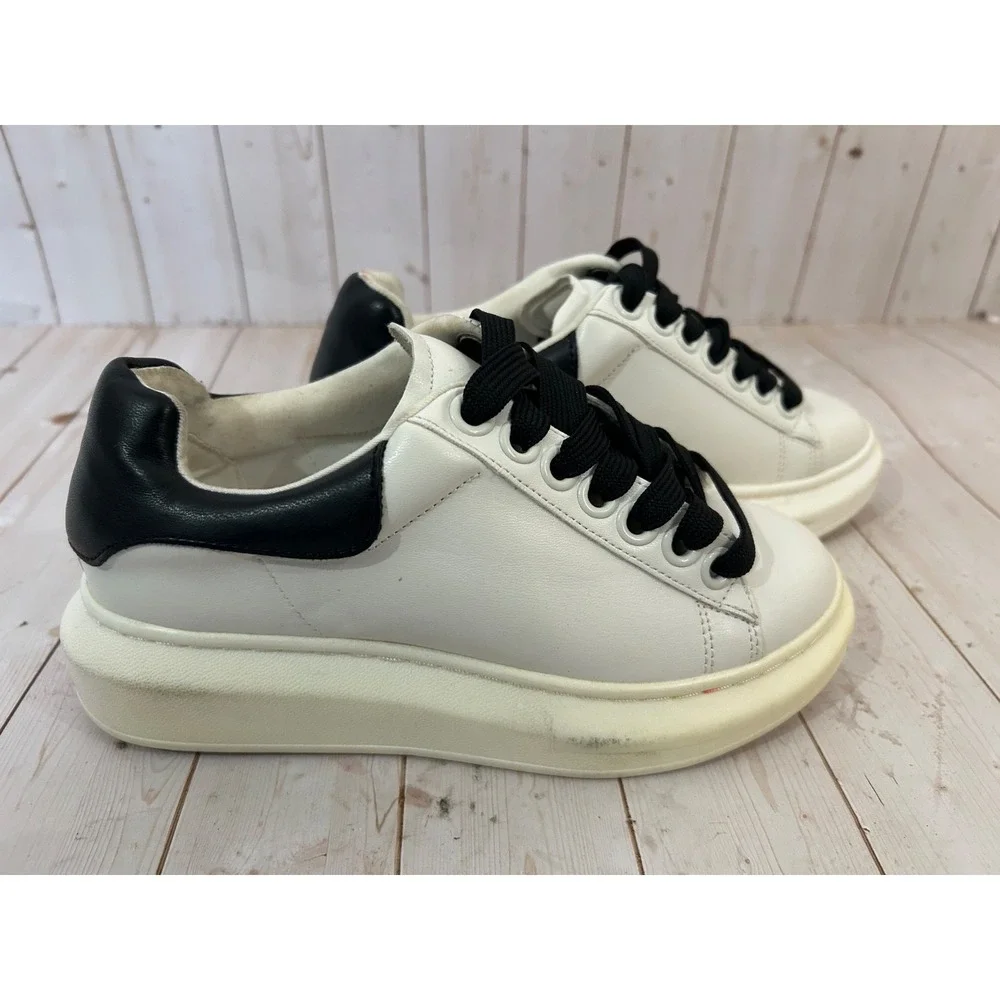 Steve Madden Gaines White Faux Leather Chunky Women's Platform Sneakers Sz 4M
